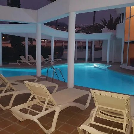 Casa Palmeras Villa *