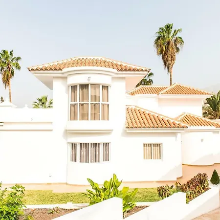Casa Palmeras Villa *
